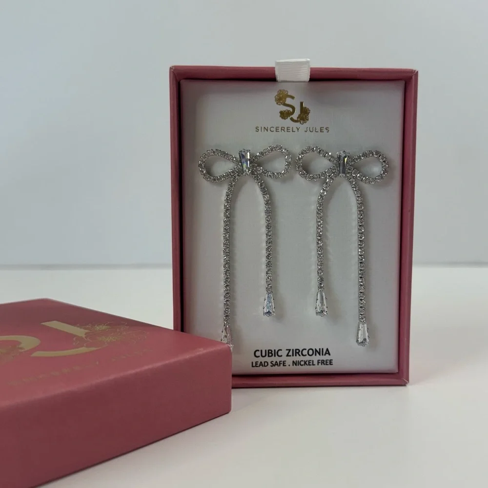 Sincerely Jules Cubic Zirconia Bow Earrings (Silver) - Picture 6 of 14